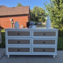 BEAUTIFUL WHITE BOHO DRESSER 6 DEEP ROLLING DRAWERS OPEN CLOSE EASILY BRAND NEW 55X17X33 GREAT SHAPE