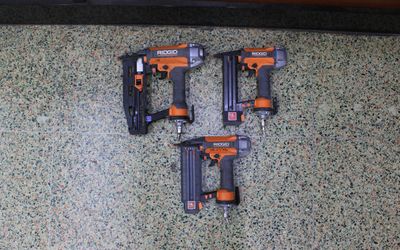 Ridgid AT161000 Finish Nailer, AT161001 Brad Nailer, AT161002 Finish Stapler