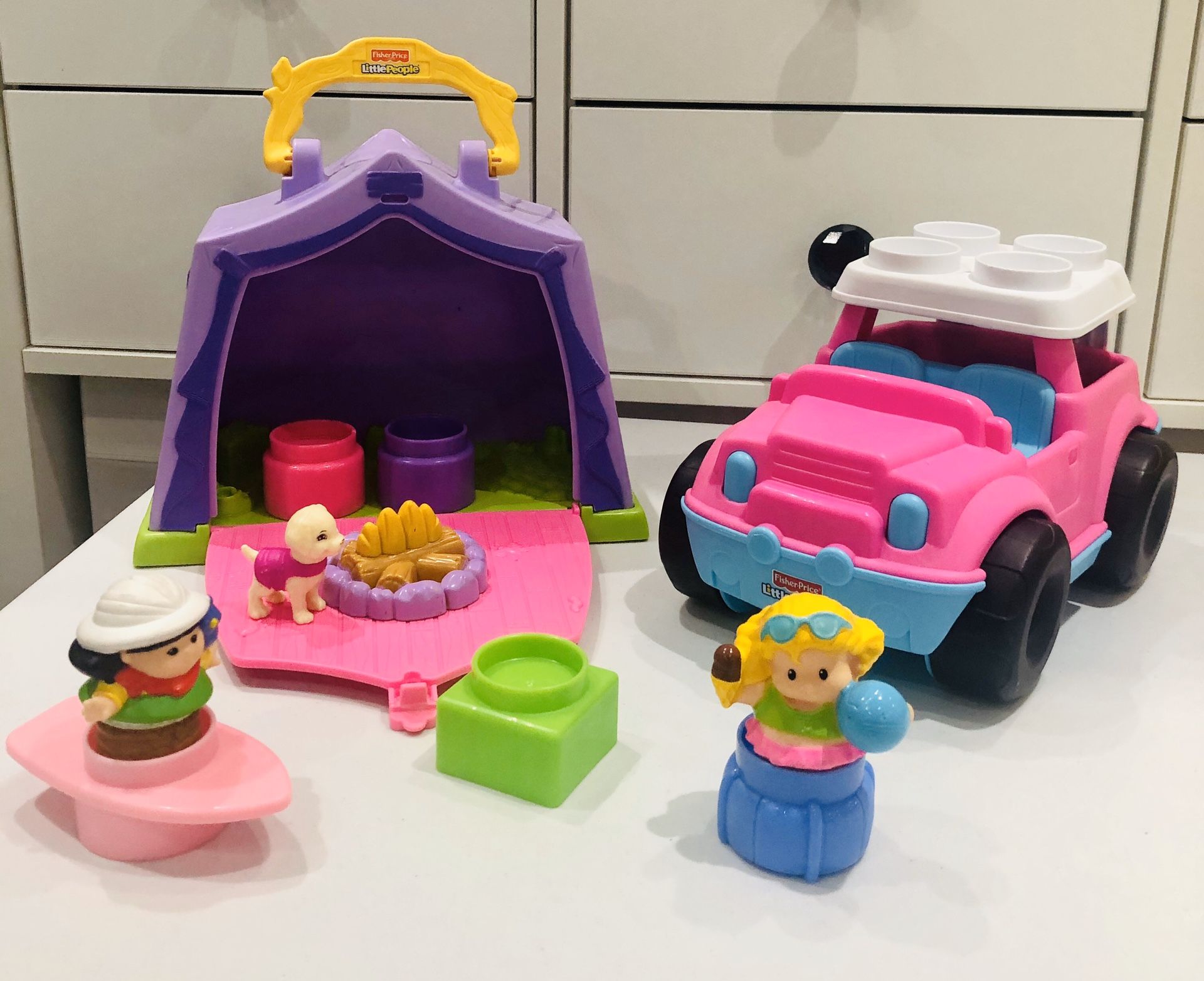 Fisher Price Little People Beach Jeep Canper & Tent