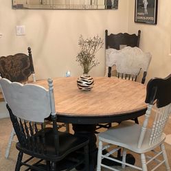 Refinished Vintage Dining room Table & 4 Chairs 