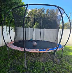 10 Foot Jumpzylla Trampoline with Safety Enclosure and Ladder