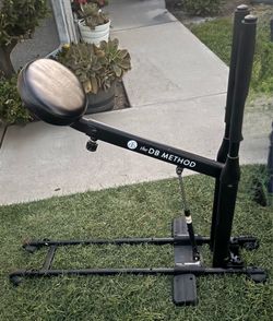 DB Method squat machine