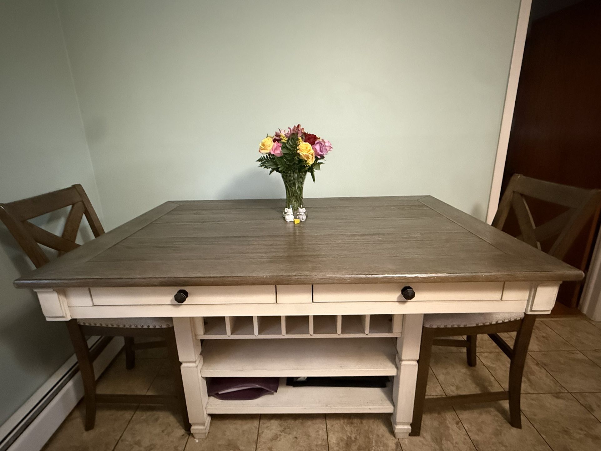 Kitchen Table (lots Of Storage) And 4 Chairs