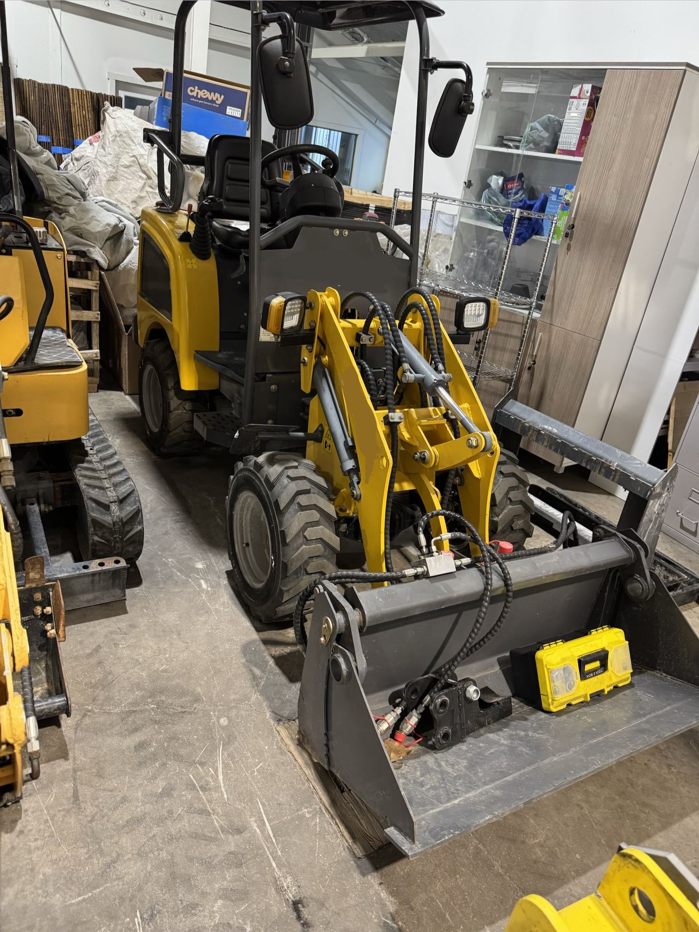 Excavator Digger Bobcat Electric Lithium Battery Operated. Riding Mower