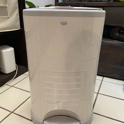 Dekor Diaper Pail