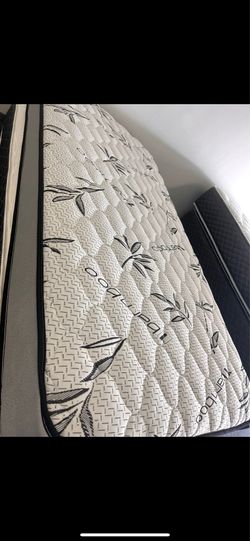 Twin mattress