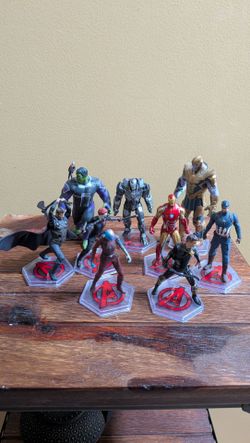 Disney Marvel Figures 9