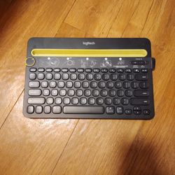  Logitech Multi-Device K480 Wireless Bluetooth Keyboard - Black