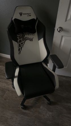 Gaming chair