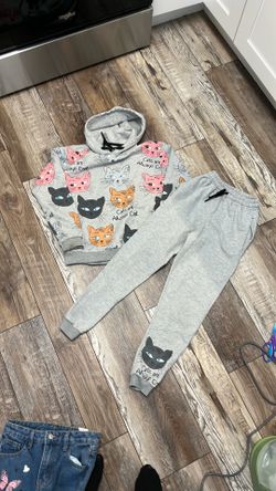 Girls set hoodie and pants