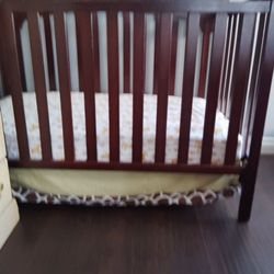 Cuna y colchon