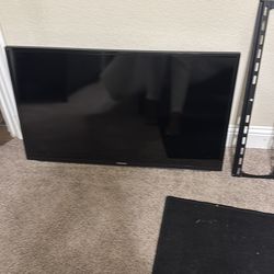 Samsung TV 45 inch