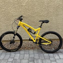 Santa Cruz Nomad 2nd Gen Mountain Bike
