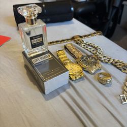 NONE REAL, All Flash… But Nice Jewelry 