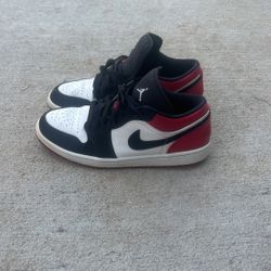 Black Toe Low “ Jordan 1” 