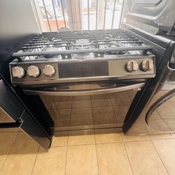 SAMSUNG SLIDE IN OVEN 