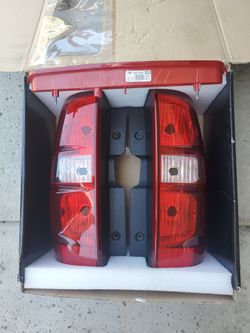 2014 Chevrolet Tahoe lights