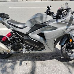 2024 Venom Motorsports X19 200cc Automatic Motorcycle