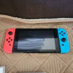 Nintendo switch with Apex legends installed