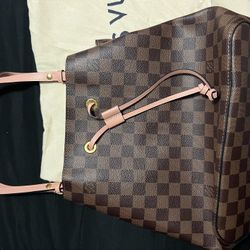 LOUIS VUITTON WOMENS BAG