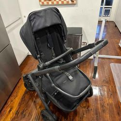 Uppababy Vista V2