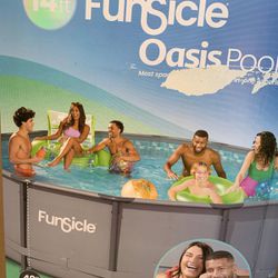 New Funsicle Oasis Pool 42 Feet Tall