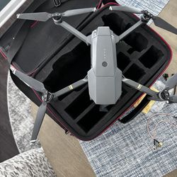 DJI Mavic pro - Like New!