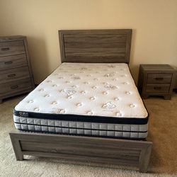 Queen Bed Frame With Mattress 