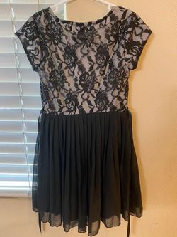 Girls Dress Size 7 (Speechless)