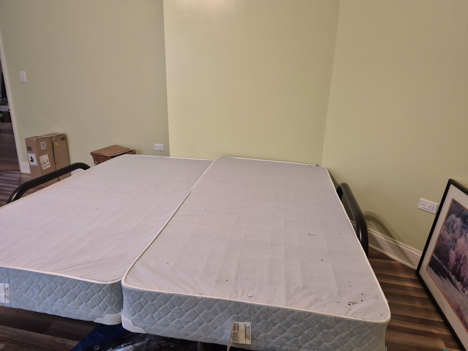 Sturdy metal futon in good condition - can be used for sofa or bed