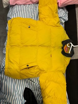 Supreme coat  jacket