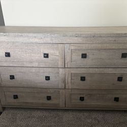 Light Rustic Oak Double Dresser