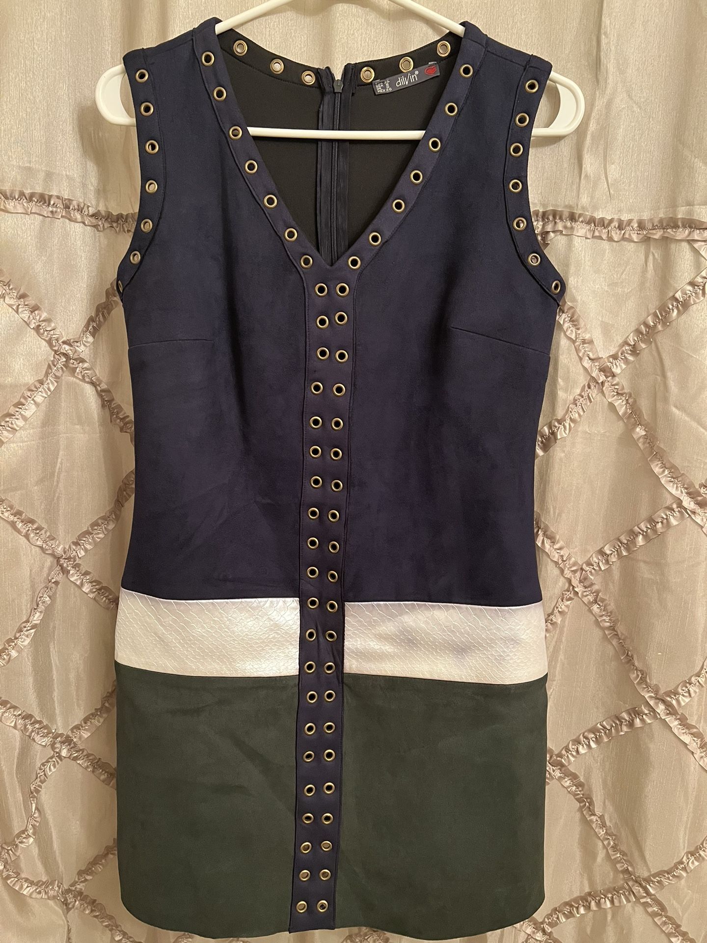 Dress 👗 Size 8 Like New
