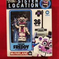 2016 Retired FNAF Funtime Freddy with Stage Right