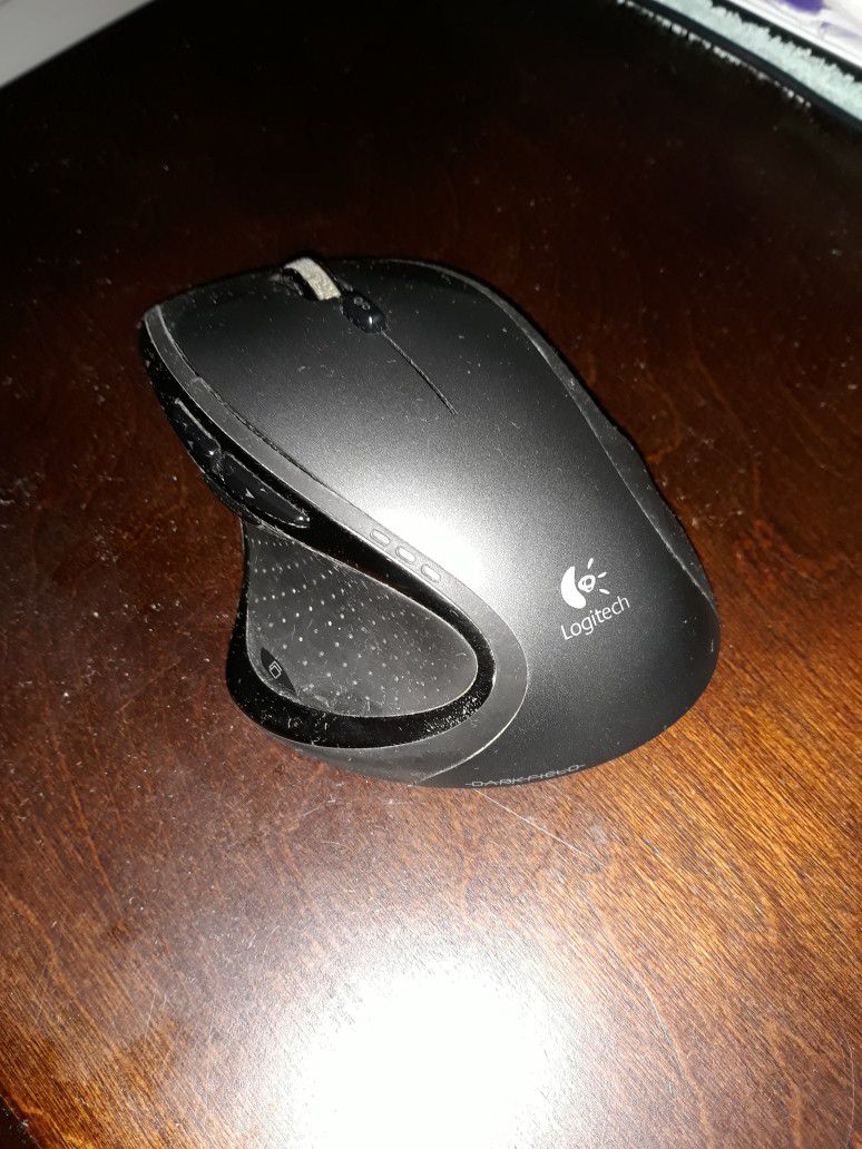 Logitech. -  Mouse. -  Performance Mx  -  Darkfield. -  W/o   Dongle (Usb Receiver), Charging Cord.