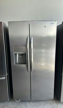 Frigidaire Side by Side Stainless Steel - Large Capacity, Adjustable Shelves