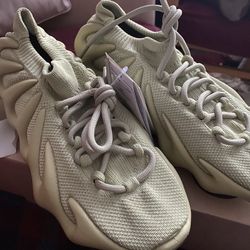 Yeezy 450 Resin