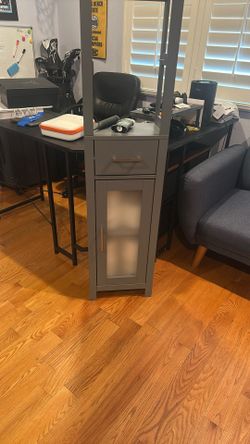 Excellent Almost New Cabinet 