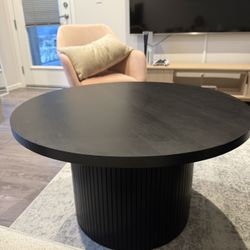 Selling Coffe Table 