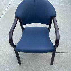 IMG Iris chair 