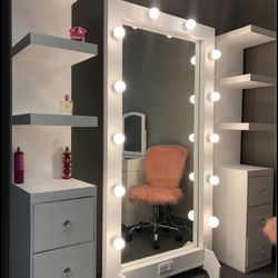Mirror With 2 Shelves 