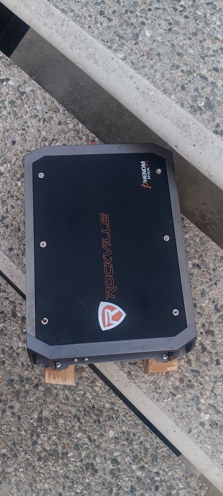 Rockville Class AB Amplifier 