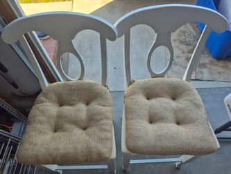 Counter height chairs white