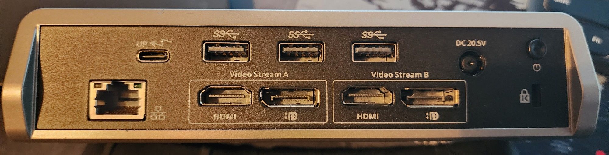 Docking Station & HP Monitors