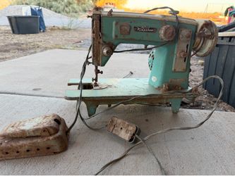 Kingston Sewing machine