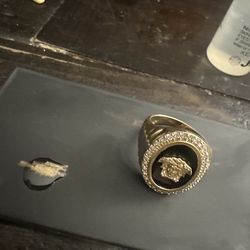 14k gold Medusa ring