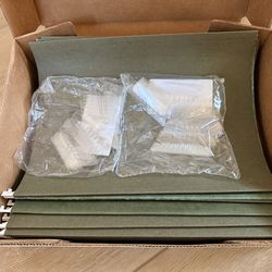 Lot of 30 Hanging Files