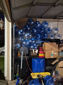 5 gallon water bottles