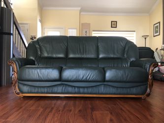 DESIGNER LEATHER COUCH 3 SEATER