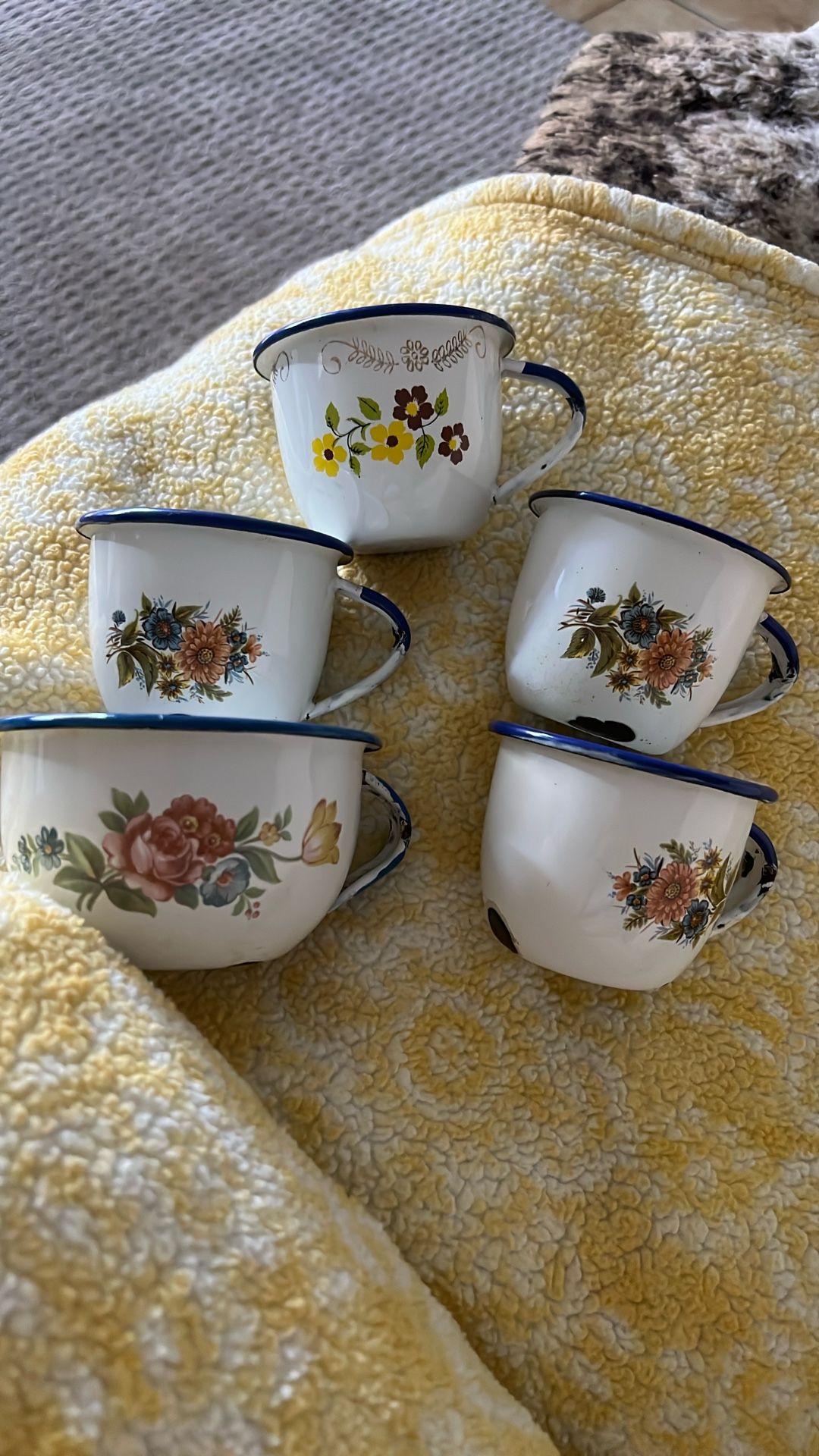 Set A Five Satillo Mexico Enamel Cups